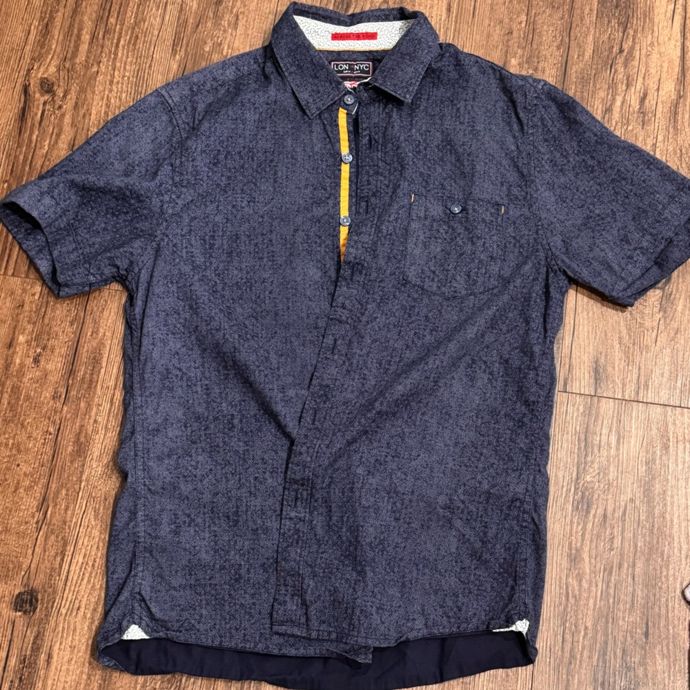 LON NYC Boys Shirt Size M. Navy. Detailed Soft
